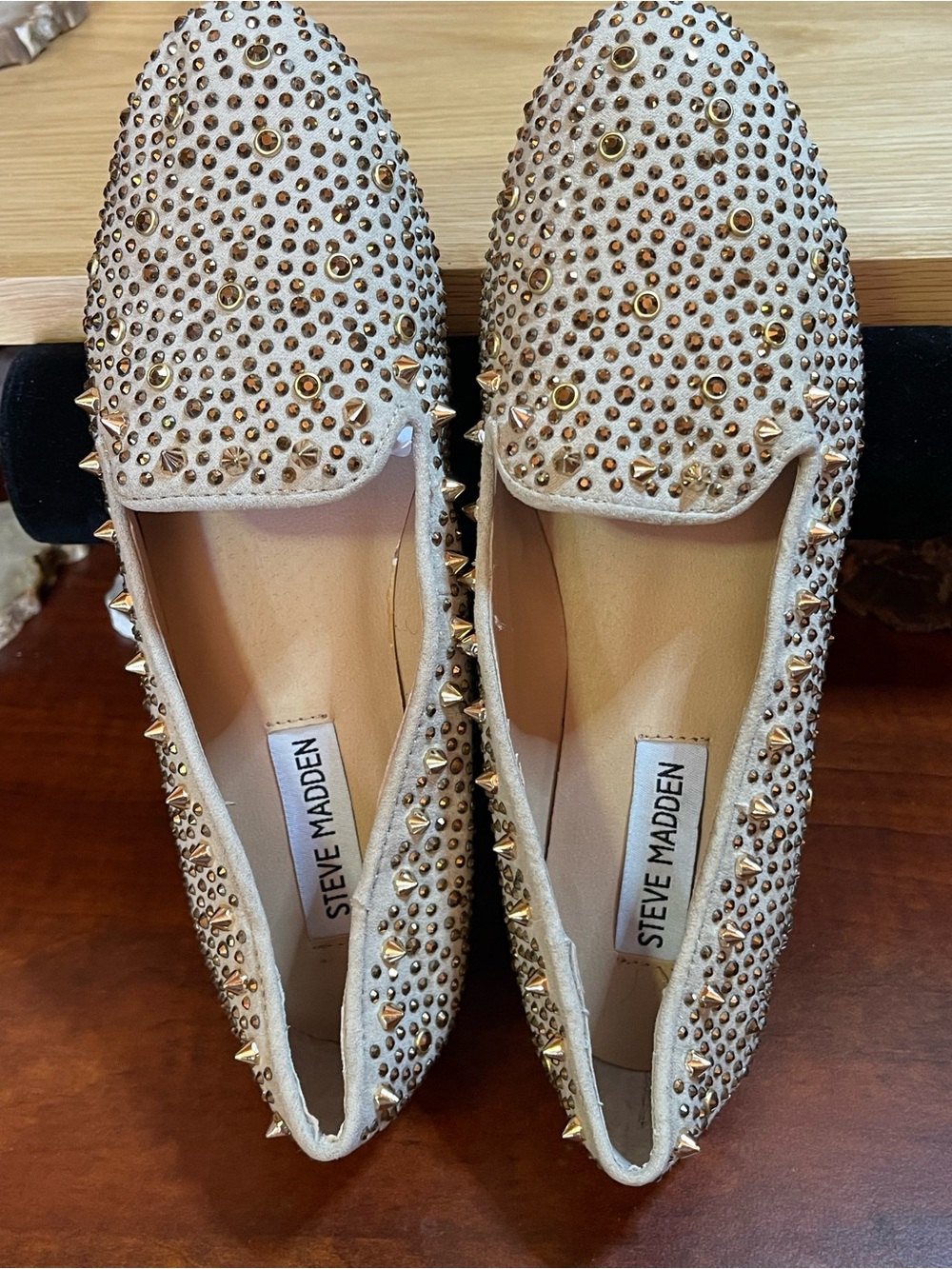 NWOB Steve Madden Studded Rhinestone & Spike Crystal Suede Loafers/Flats Sz 6.5